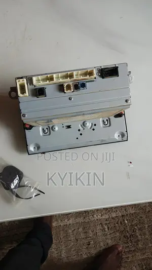 2022 Original Toyota Corolla Le Car Stereo