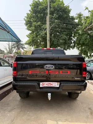 Ford F-150 XLT 2024 Black
