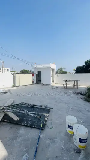 4bdrm House in Abelemkpe for sale
