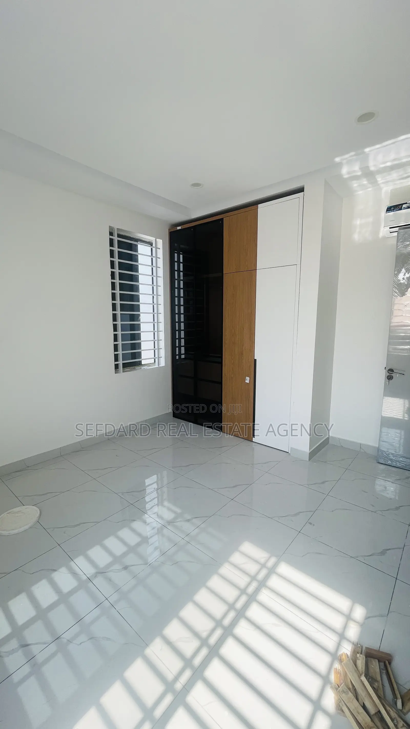 4bdrm House in Abelemkpe for sale