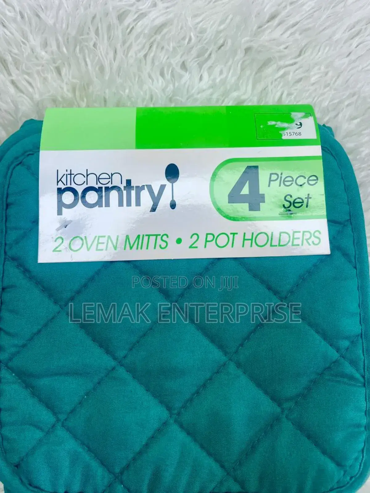 Kitchen Pantry 4 Piece Set 2 Oven Mitts 2 Pot Holders