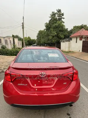Toyota Corolla SE 4dr Sedan (1.8L 4cyl CVT) 2017 Red