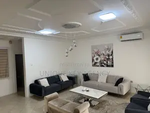 4bdrm House in Unique Key Agency, Manet Court for sale