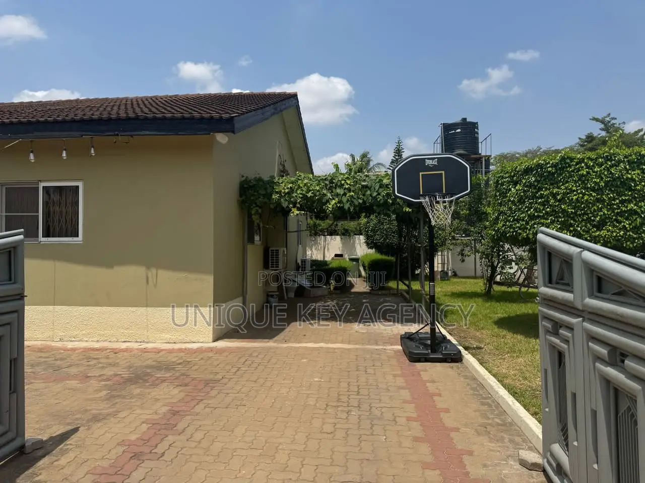 4bdrm House in Unique Key Agency, Manet Court for sale