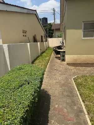 4bdrm House in Unique Key Agency, Manet Court for sale