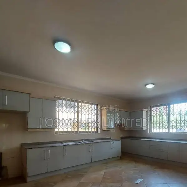 4bdrm House in Airport Residential Area for sale