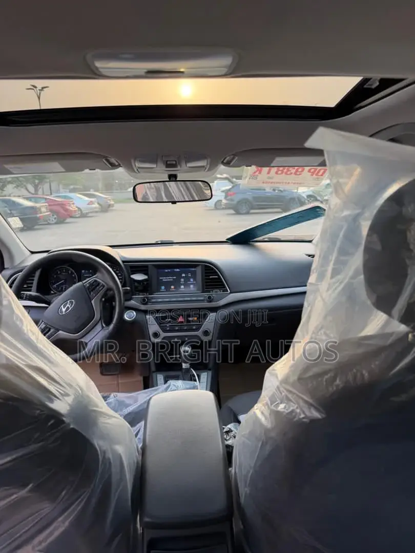 Hyundai Elantra SEL 2018 White