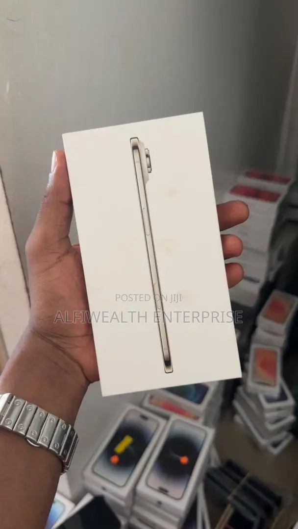 New Apple iPhone Air 256 GB Gray