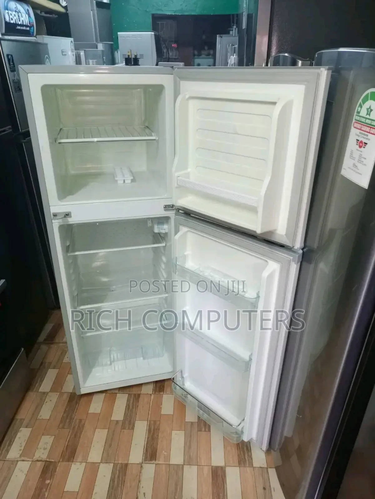 Pearl Von Fridge