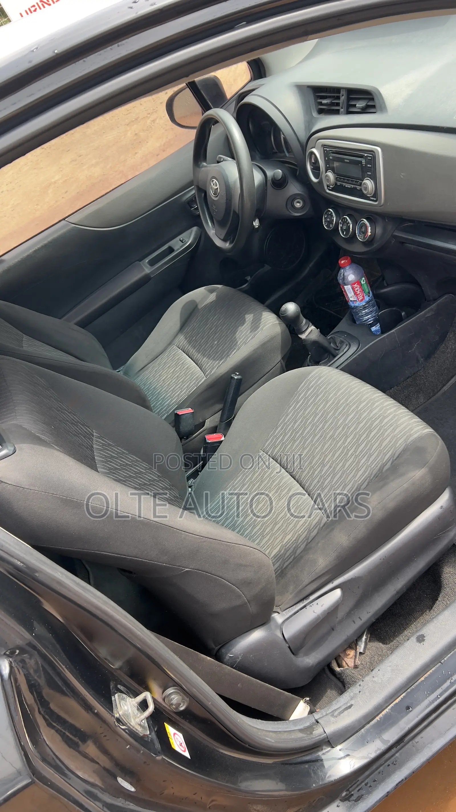 Toyota Yaris L Hatchback 3dr 2014 Black