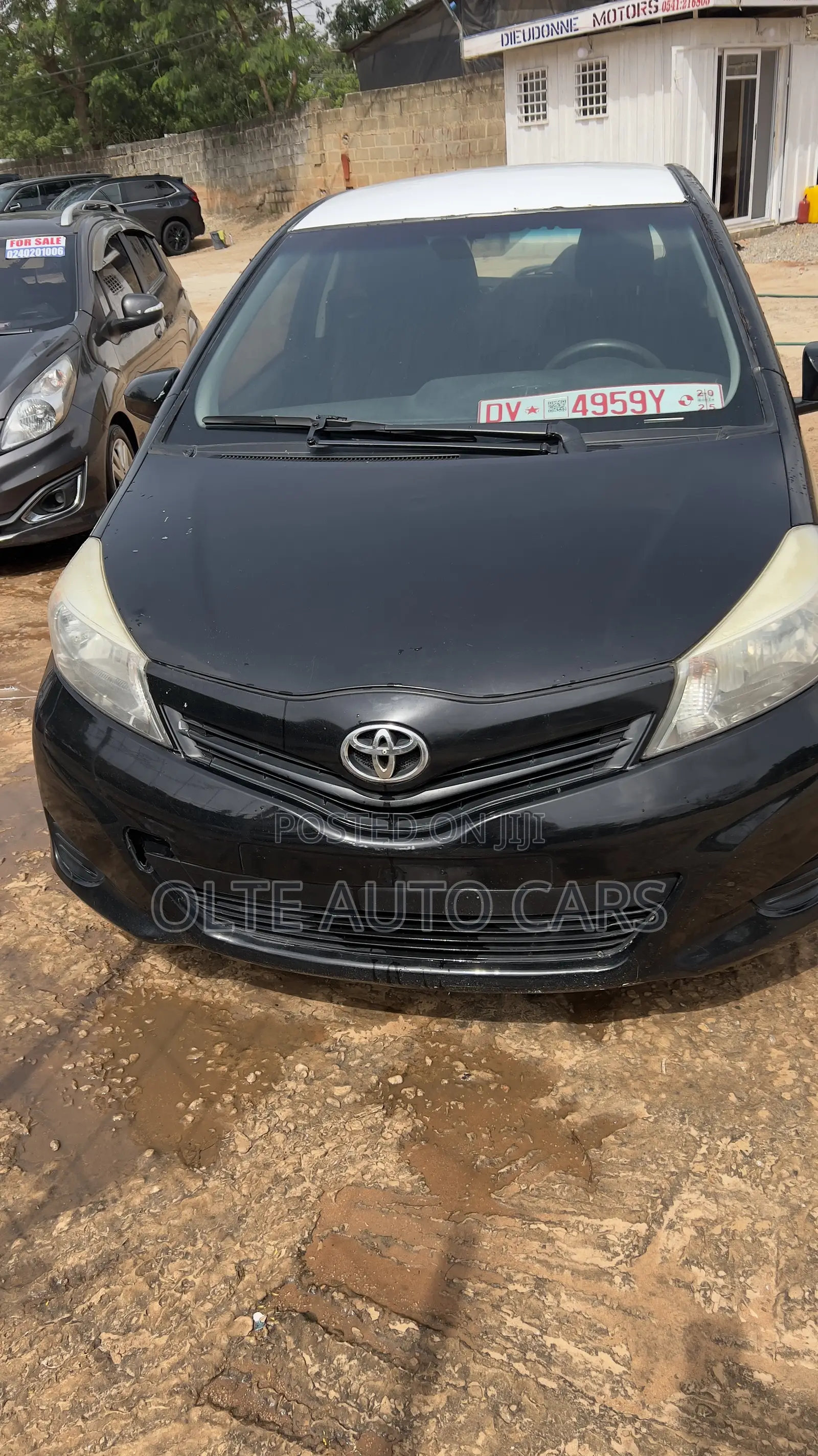 Toyota Yaris L Hatchback 3dr 2014 Black