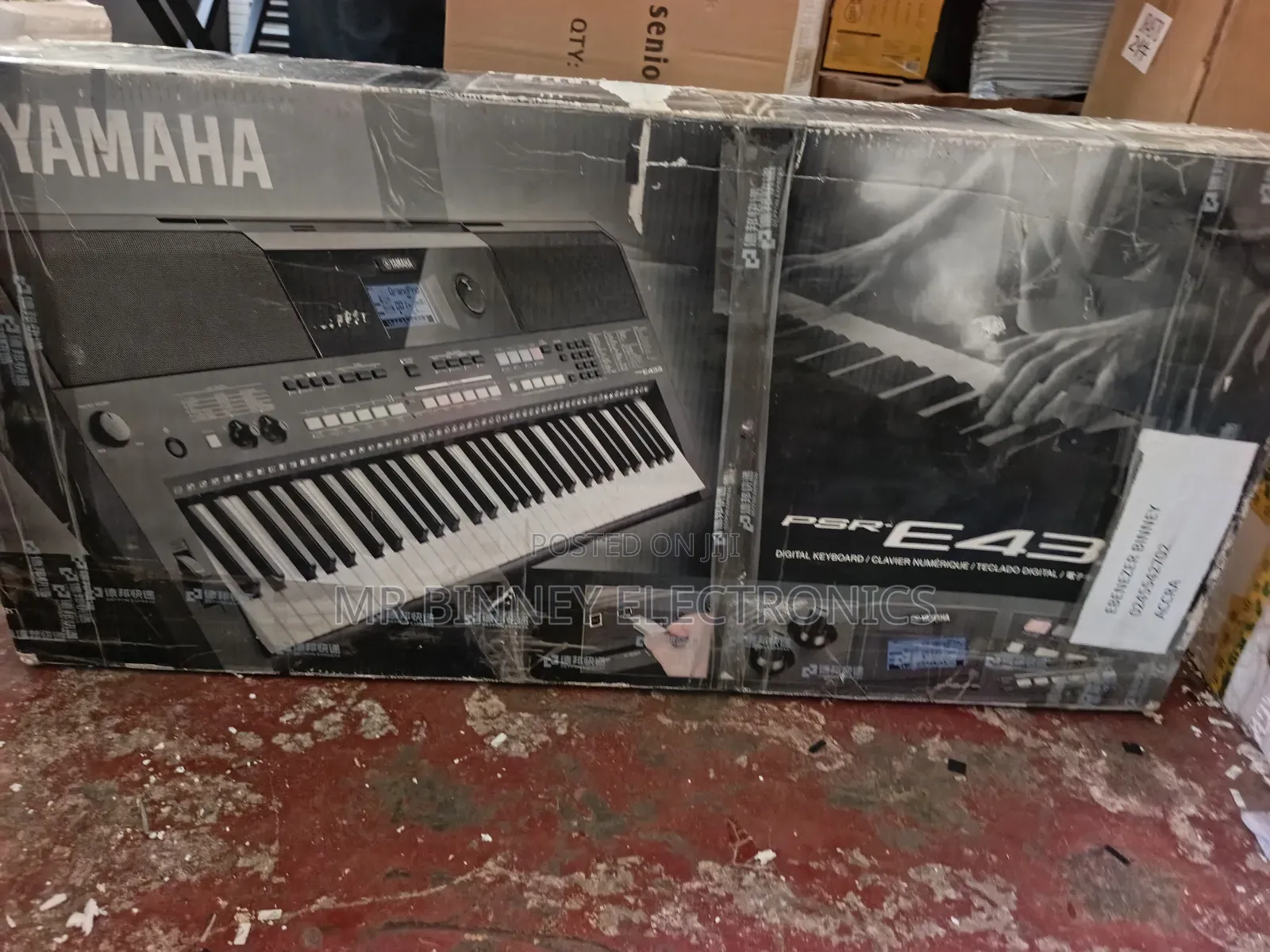Yamaha PSR E433