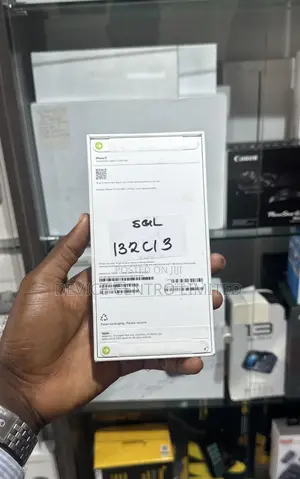 New Apple iPhone 17 256 GB White