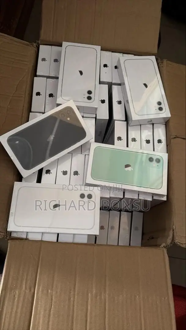 New Apple iPhone 11 128 GB White