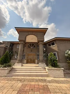3bdrm Apartment in Adjiringanor, Ability for rent
