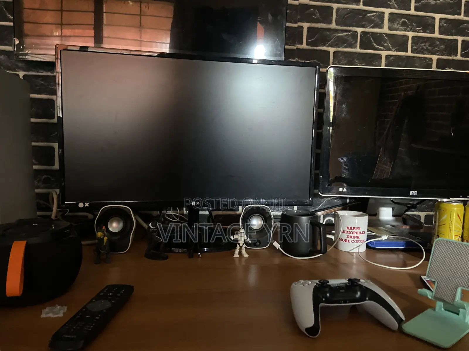 27 Inch Lg Monitor With Black Vertical Line on Scren