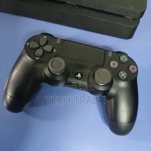 Play Station 4 (Ps4)Slim With 6games and One Pad