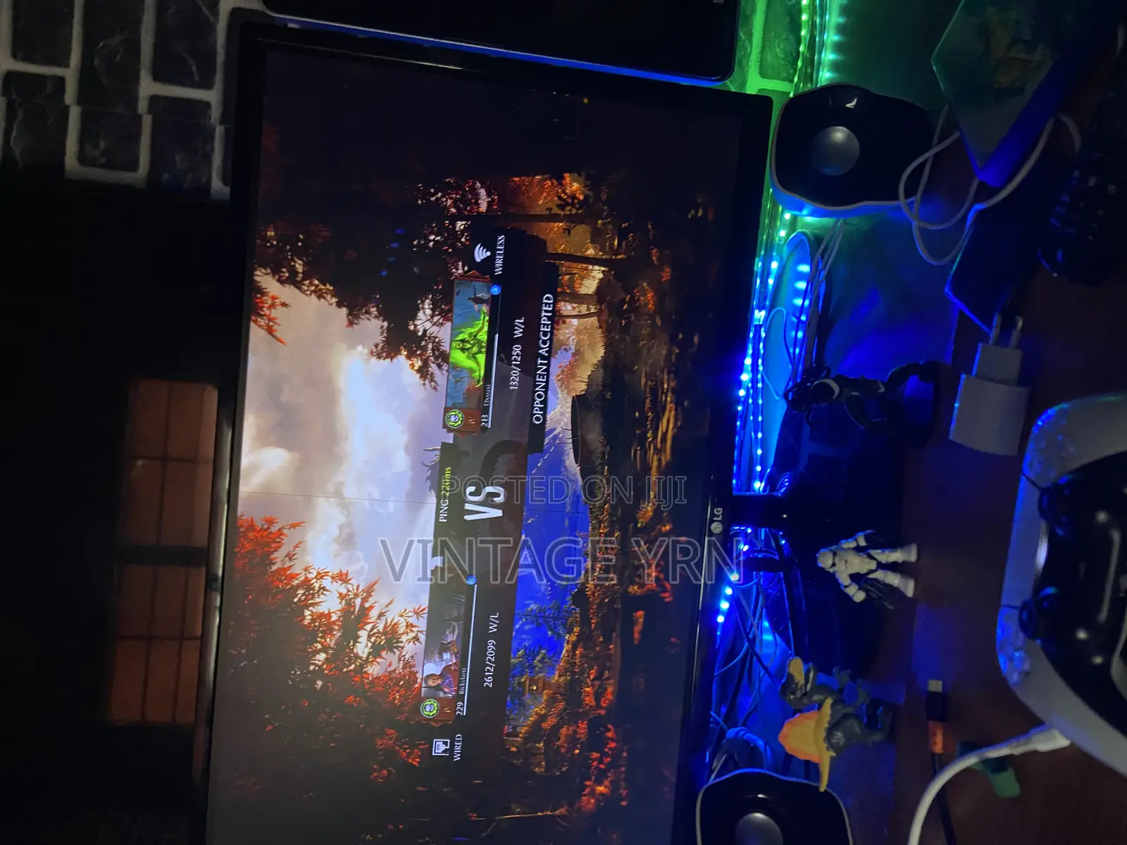 27 Inch Lg Monitor With Black Vertical Line on Scren