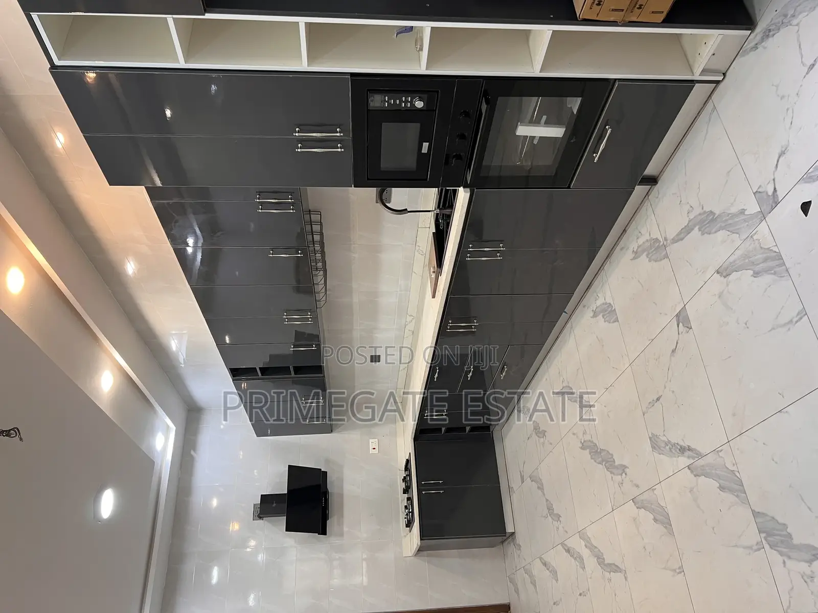 5bdrm House in Primegate Estate, Police Station for sale
