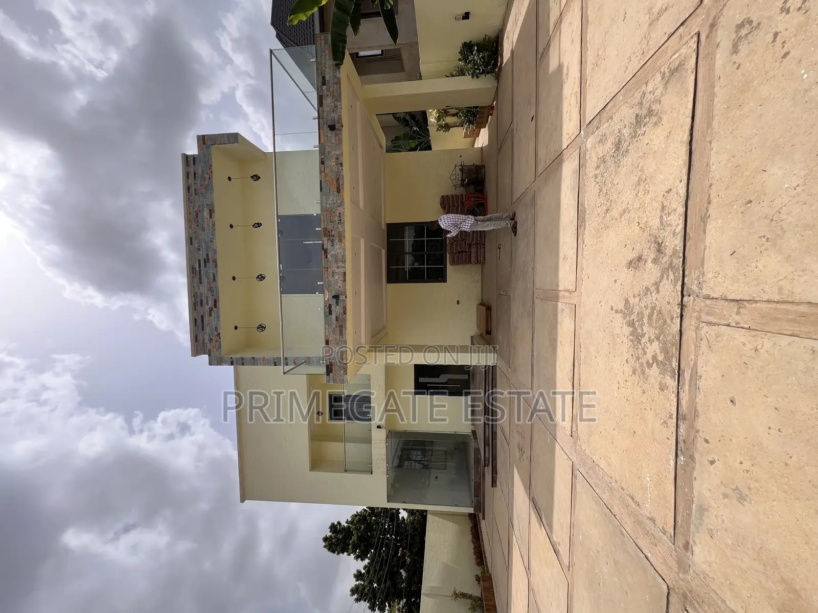 5bdrm House in Primegate Estate, Police Station for sale