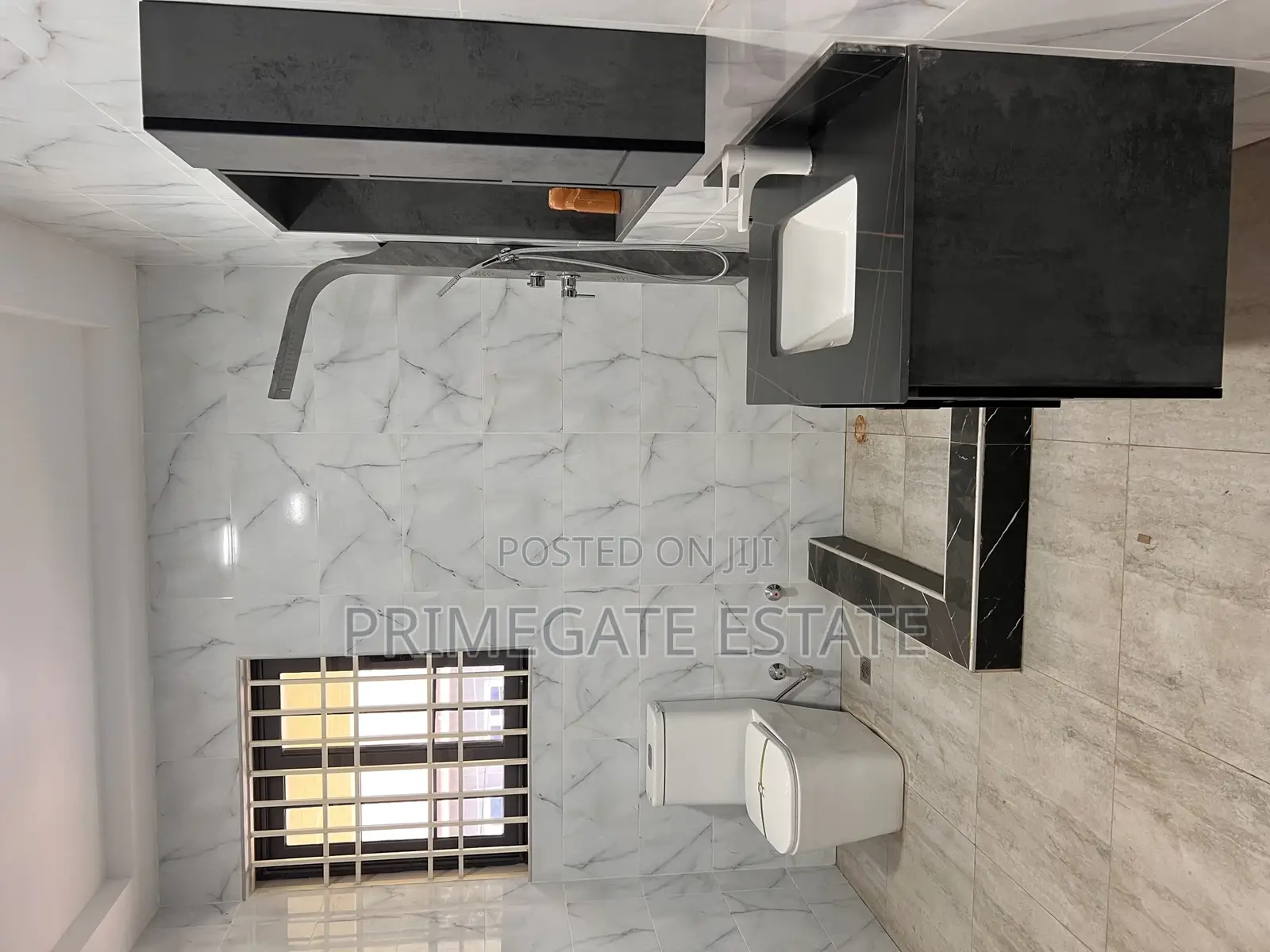 5bdrm House in Primegate Estate, Police Station for sale