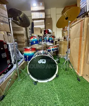 Dw 5pcs Complete Drum Set [3 Cymbals]