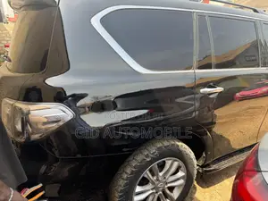 Nissan Patrol 2012 Black