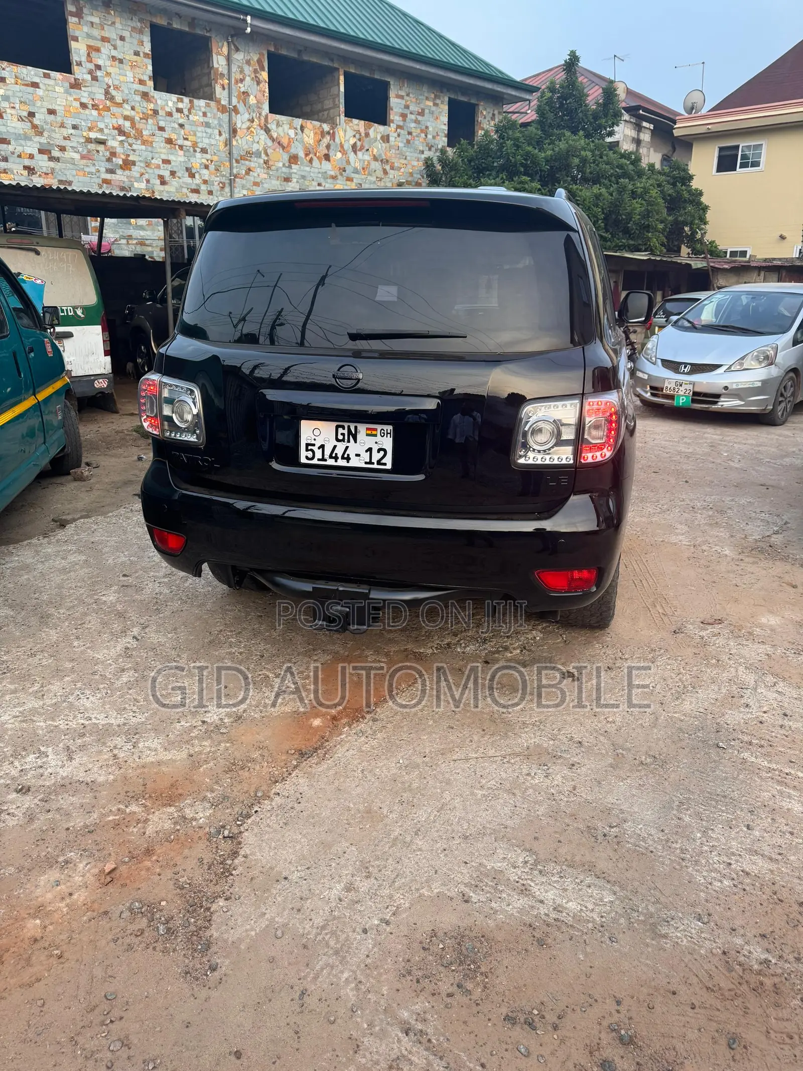 Nissan Patrol 2012 Black