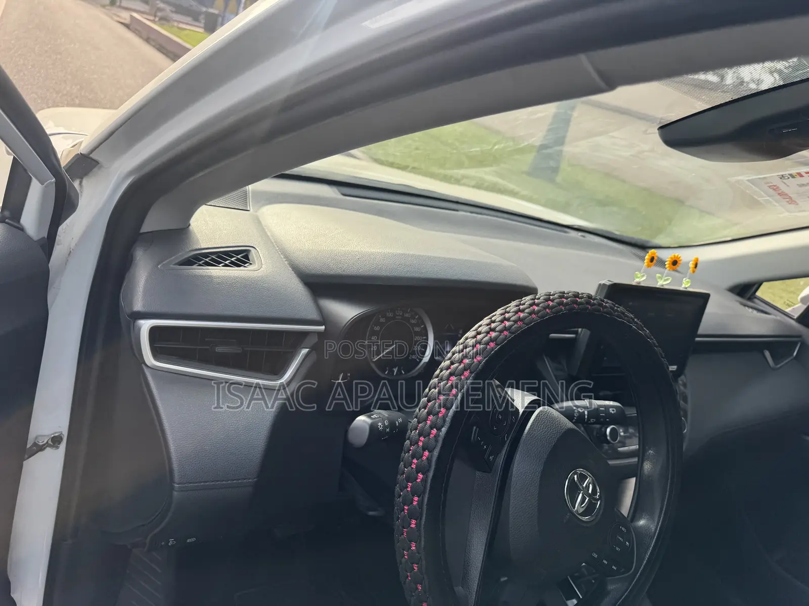 Toyota Corolla Cross 2.0 Petrol FWD 2022 White