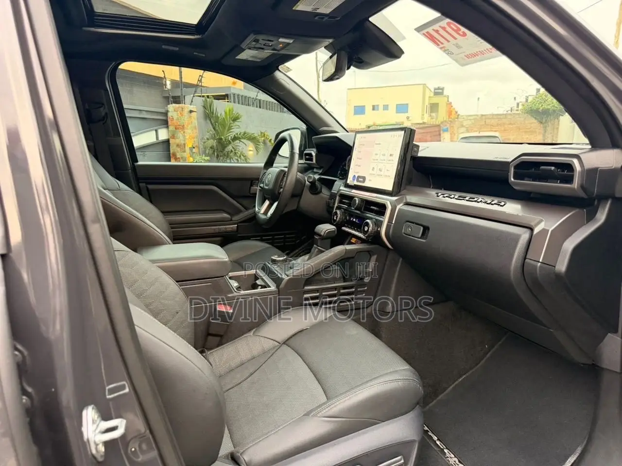 Toyota Tacoma 2024 Gray