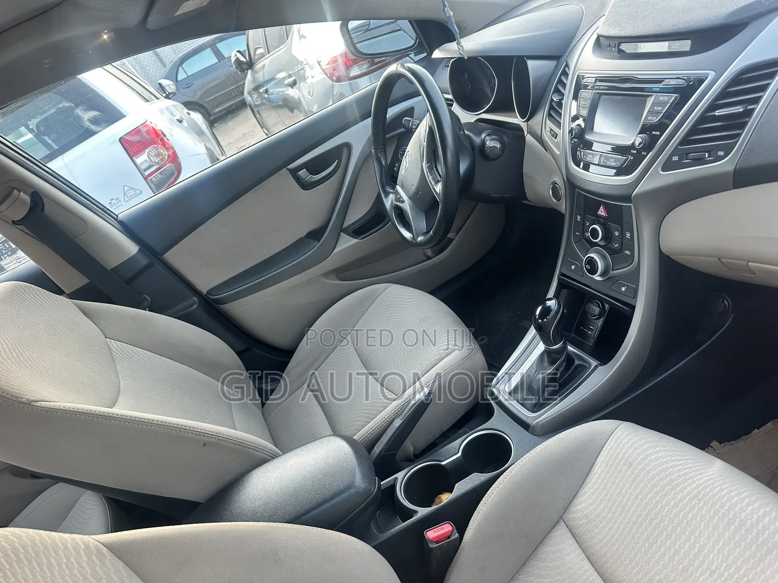 Hyundai Elantra Limited Sedan FWD (1.8L 4cyl 6A) 2016 Black