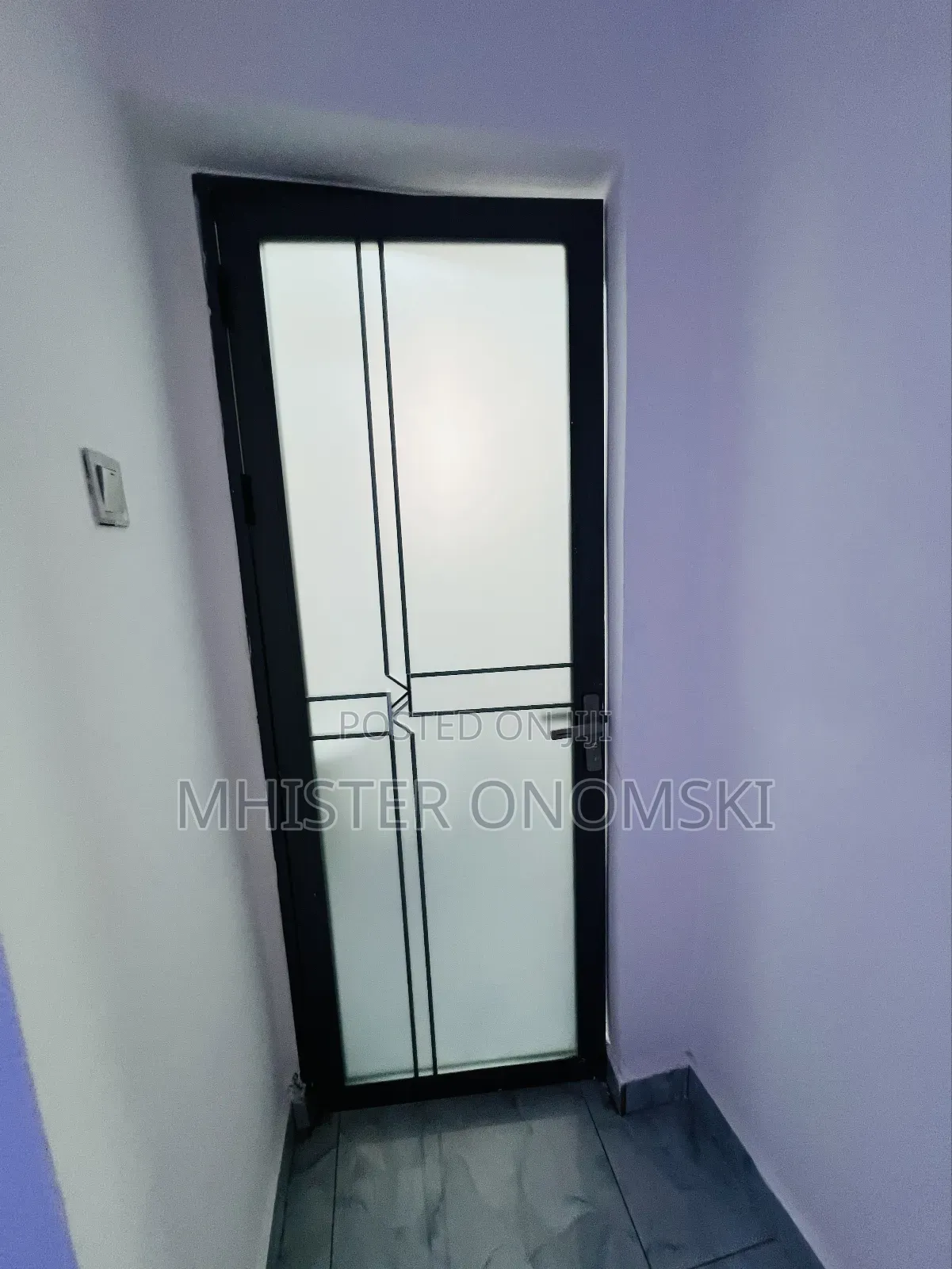 2 Bedroom Ghs800 10mins Drive to Tema Harbour 20mins to Accra Airport