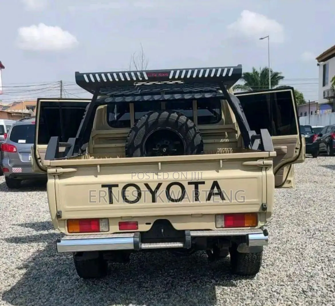 Toyota Land Cruiser 2019 Brown