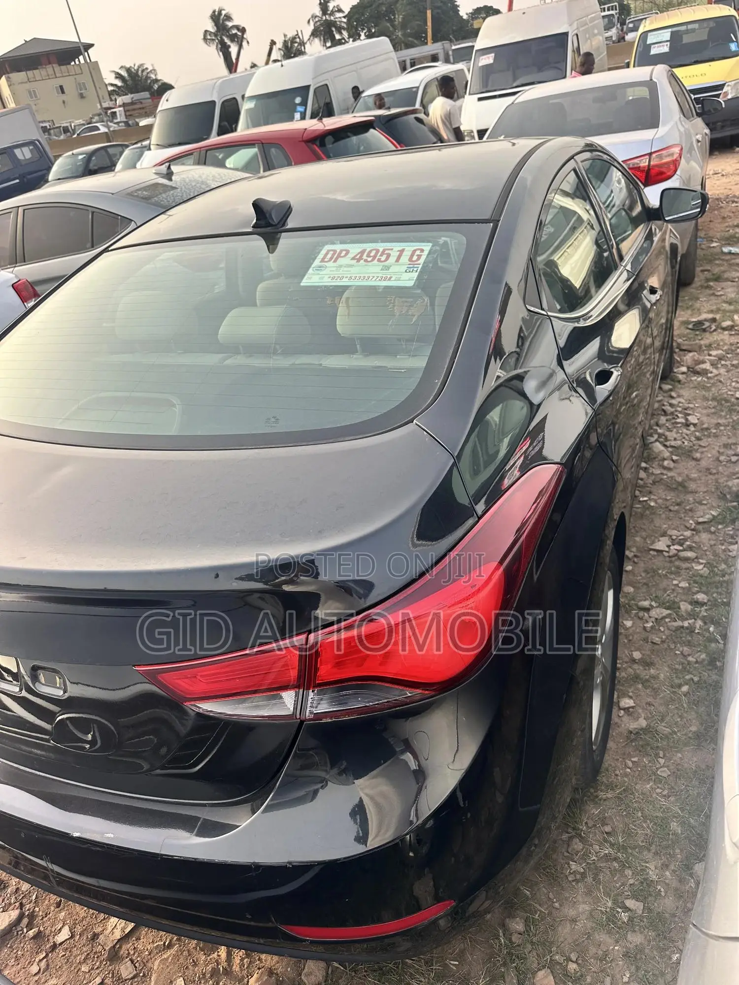 Hyundai Elantra Limited Sedan FWD (1.8L 4cyl 6A) 2016 Black