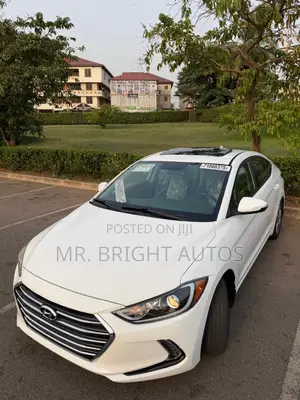 Hyundai Elantra SEL 2018 White