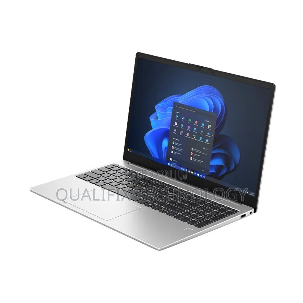 New Laptop HP 250 G10 8GB Intel Core i3 SSD 512GB
