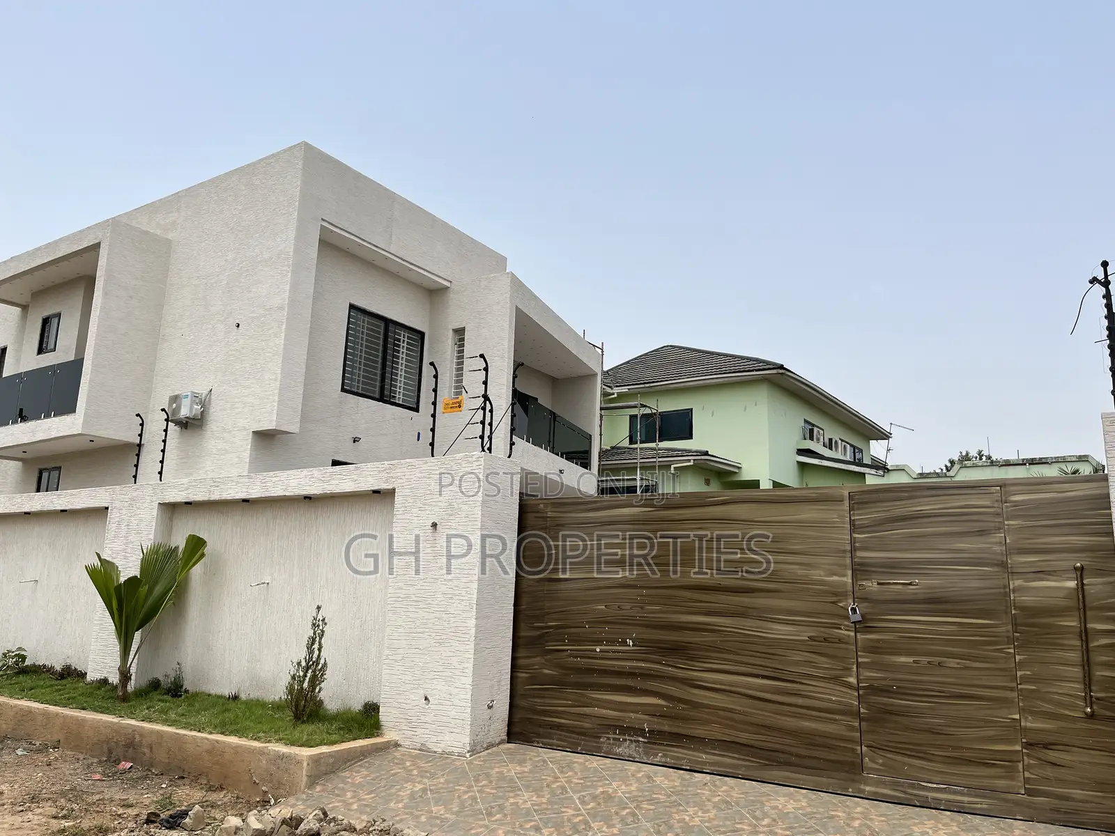 4bdrm Duplex in Daban., Kumasi Metropolitan for sale
