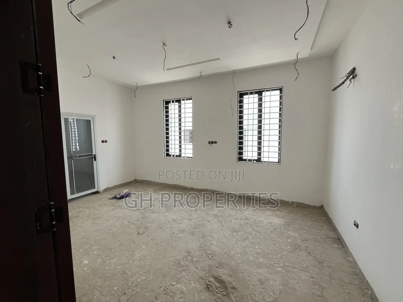 4bdrm Duplex in Daban, Kumasi Metropolitan for sale