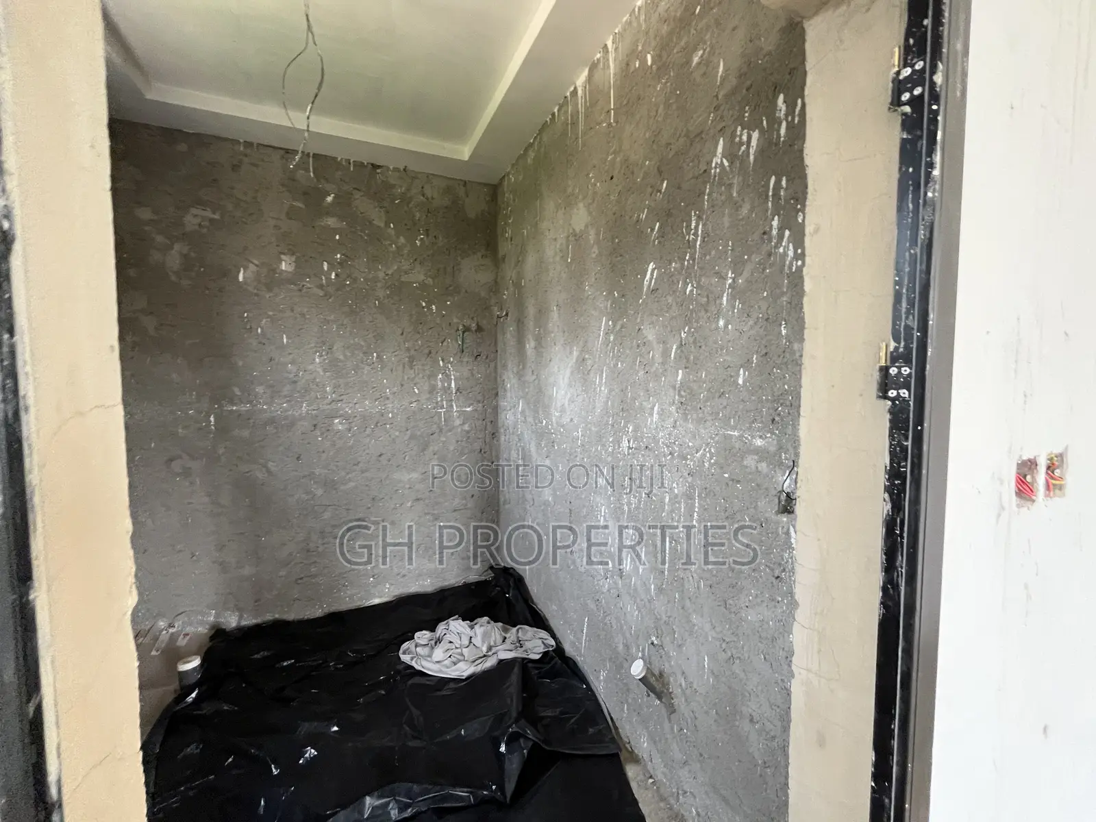 4bdrm Duplex in Daban, Kumasi Metropolitan for sale