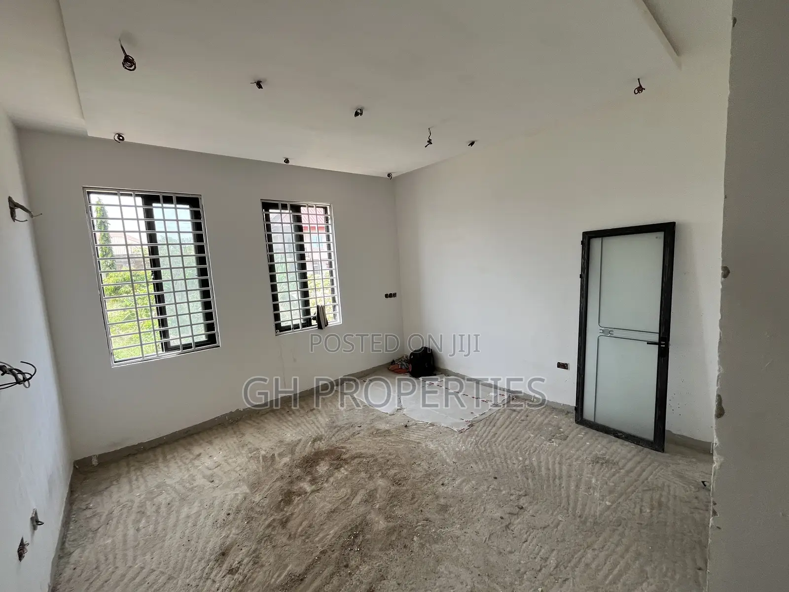 4bdrm Duplex in Daban, Kumasi Metropolitan for sale