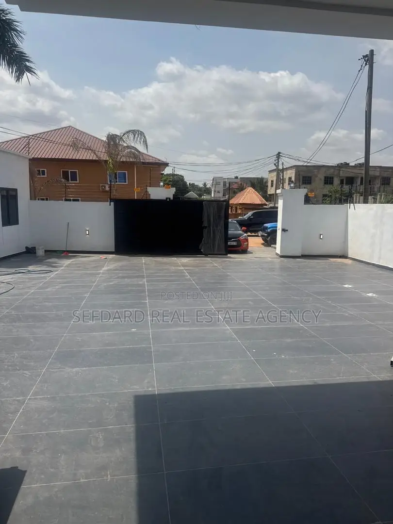 4bdrm House in Haatso for sale