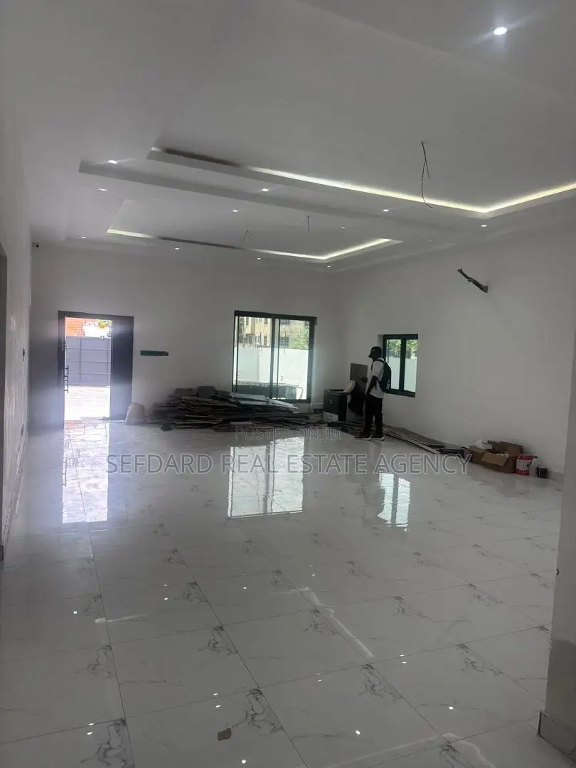 4bdrm House in Haatso for sale