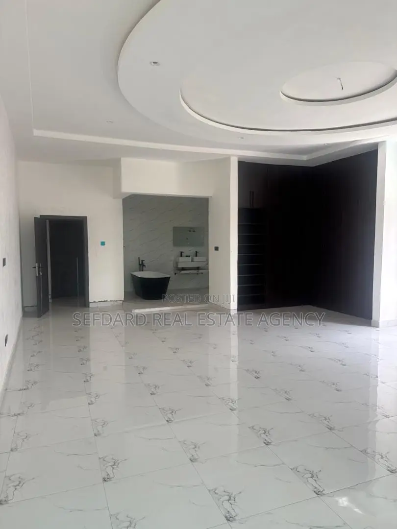 4bdrm House in Haatso for sale