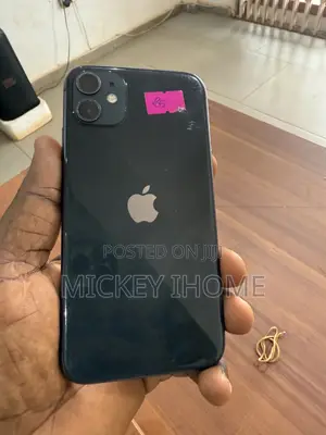 Apple iPhone 11 64 GB Black