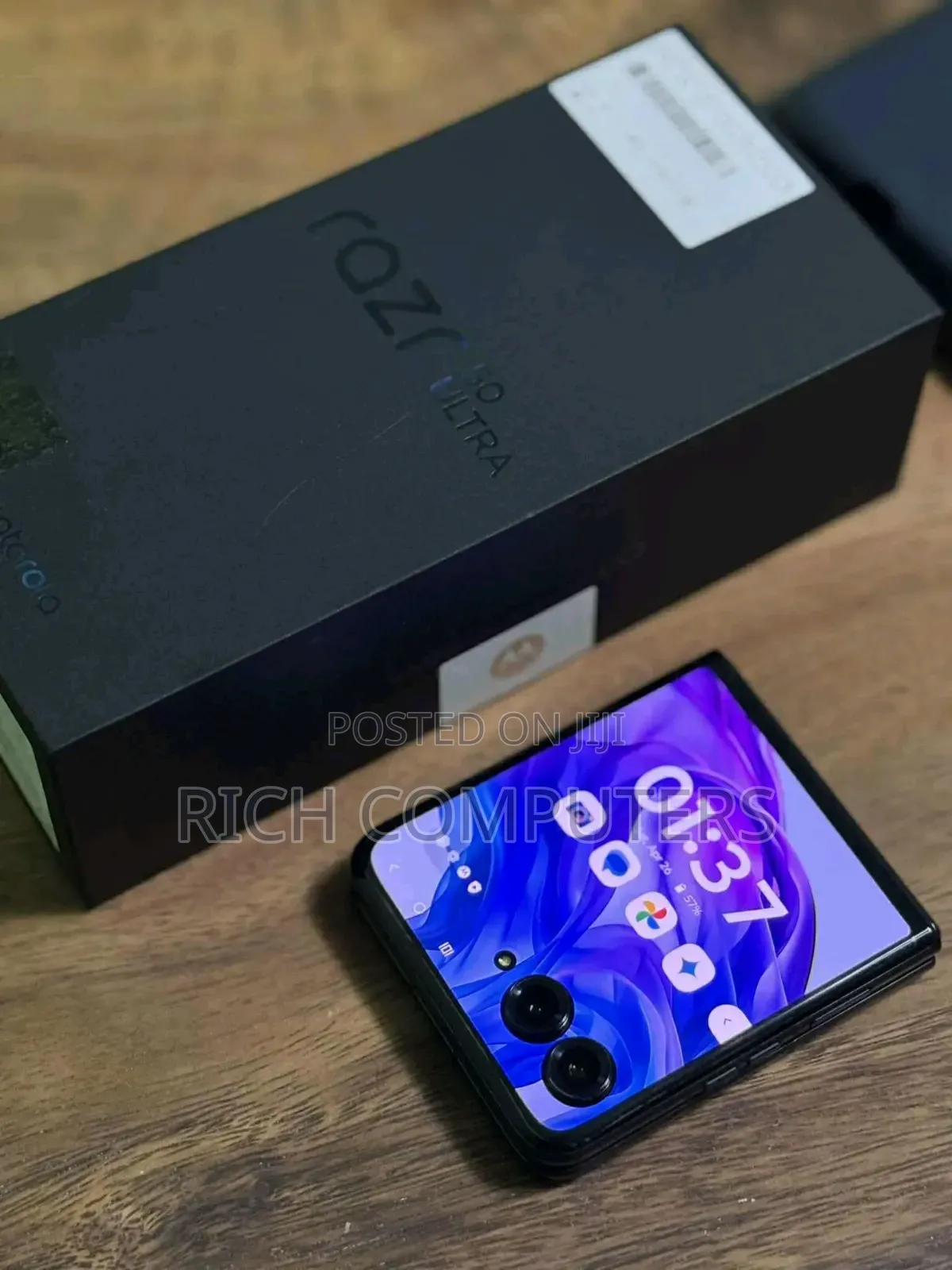 New Motorola Razr 60 Ultra 256 GB Black
