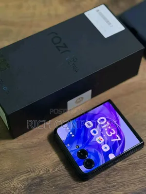 New Motorola Razr 60 Ultra 256 GB Black