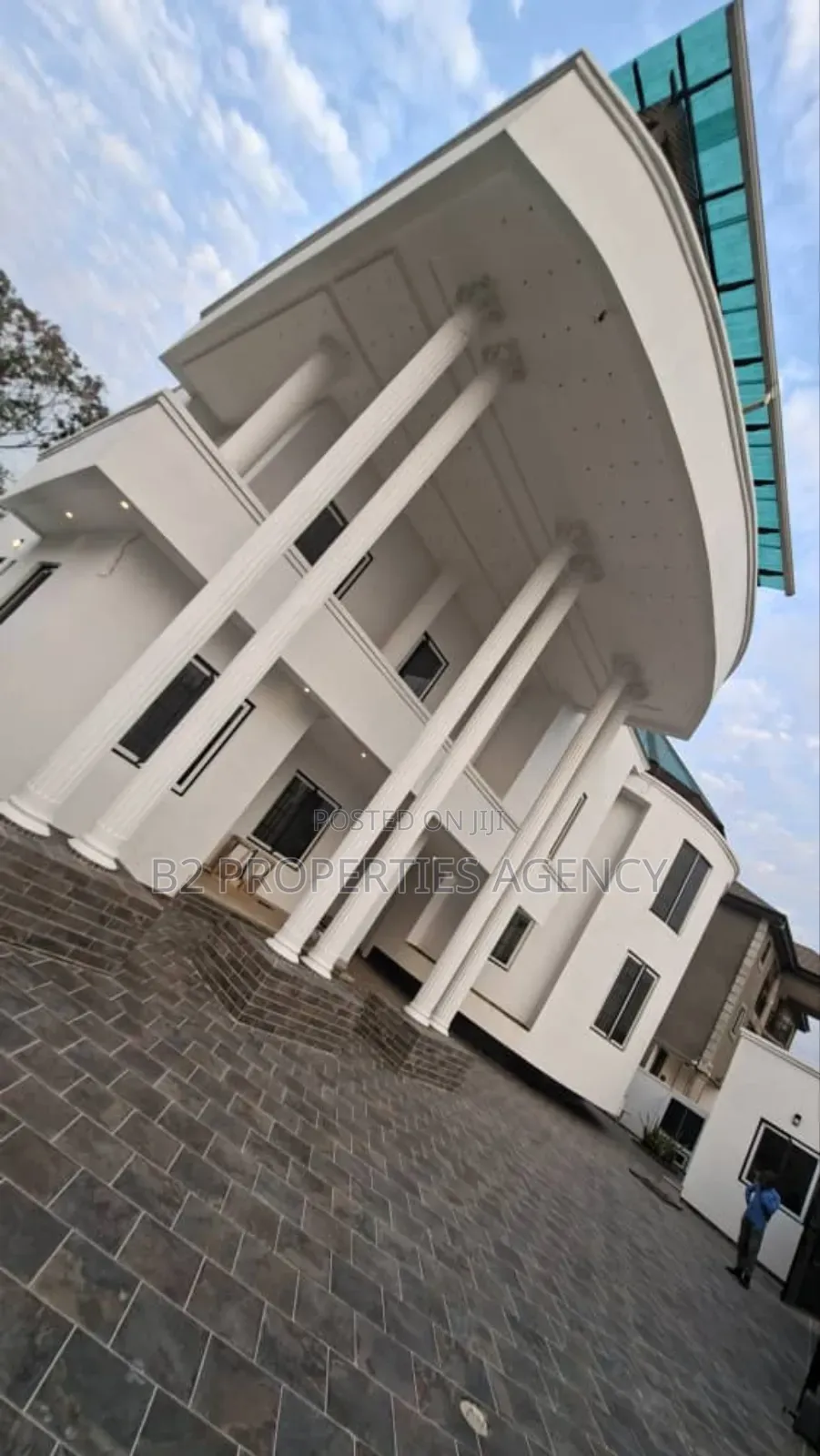 Furnished 5bdrm Mansion in B2 Properties Agency, Kumasi Metropolitan
