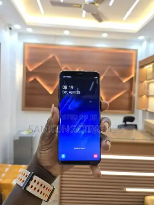 New Samsung Galaxy S8 64 GB Black