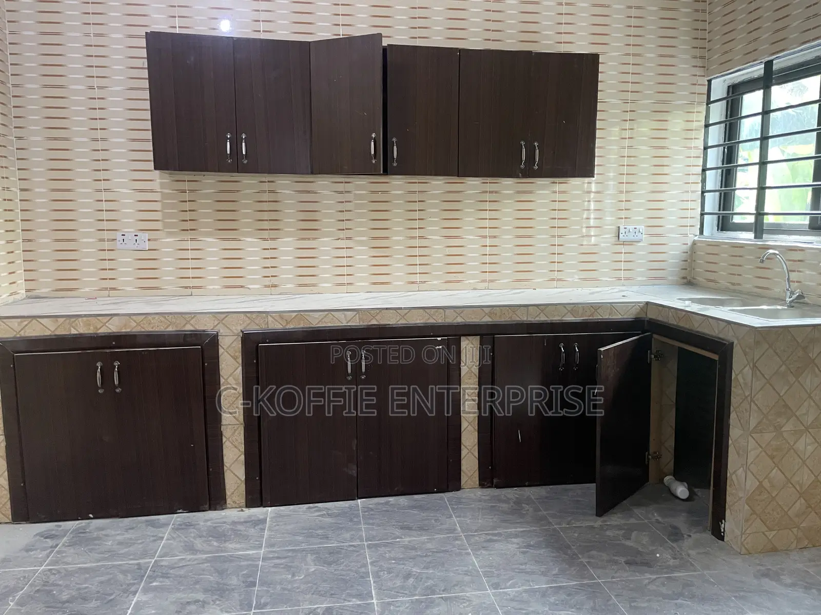 4bdrm House in Pokuase for rent