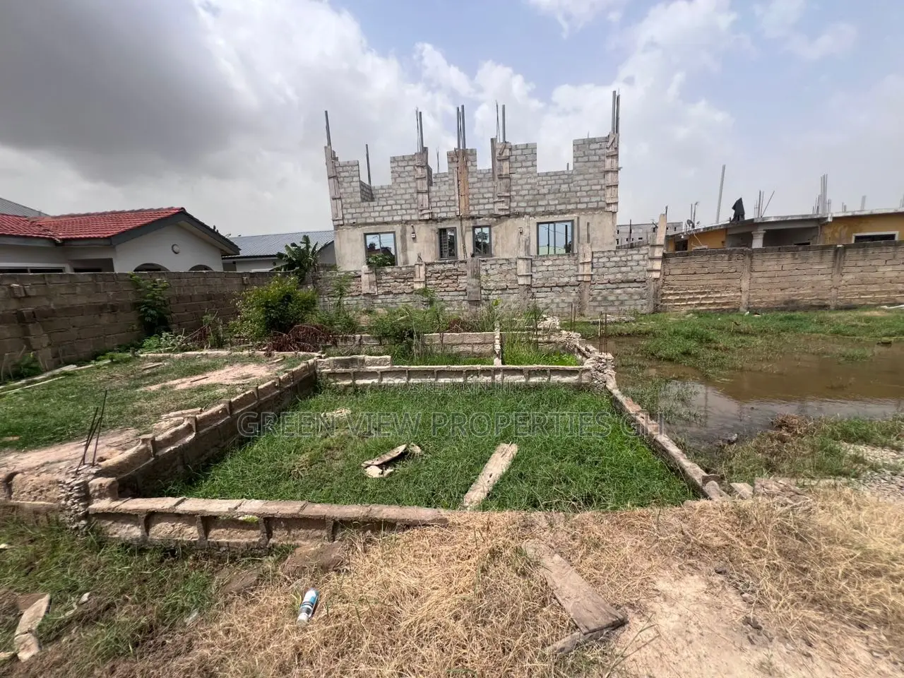 Land for Sell Lapaz Racecourse